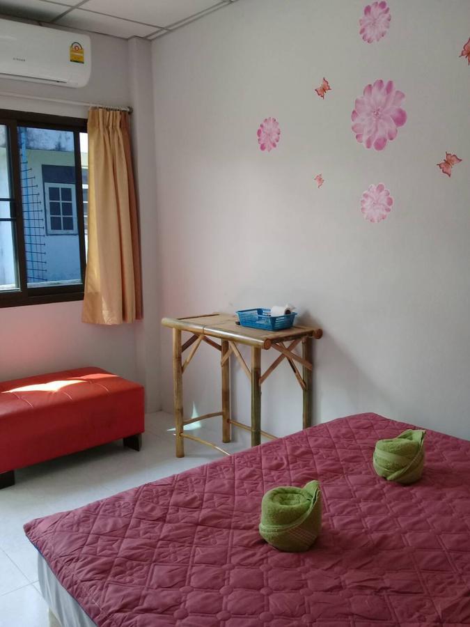 Bamboo Rest House Krabi town Extérieur photo
